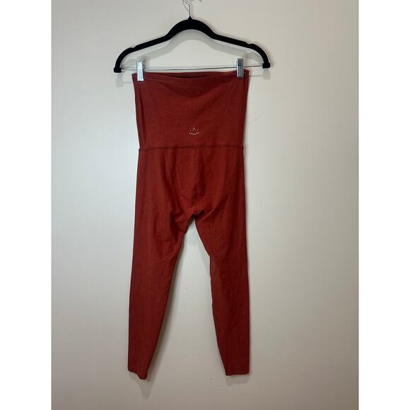 Beyond The Bump Sz M Beyond Yoga Leggings SpaceDye Orange Red Thread Loose - Picture 2 of 9